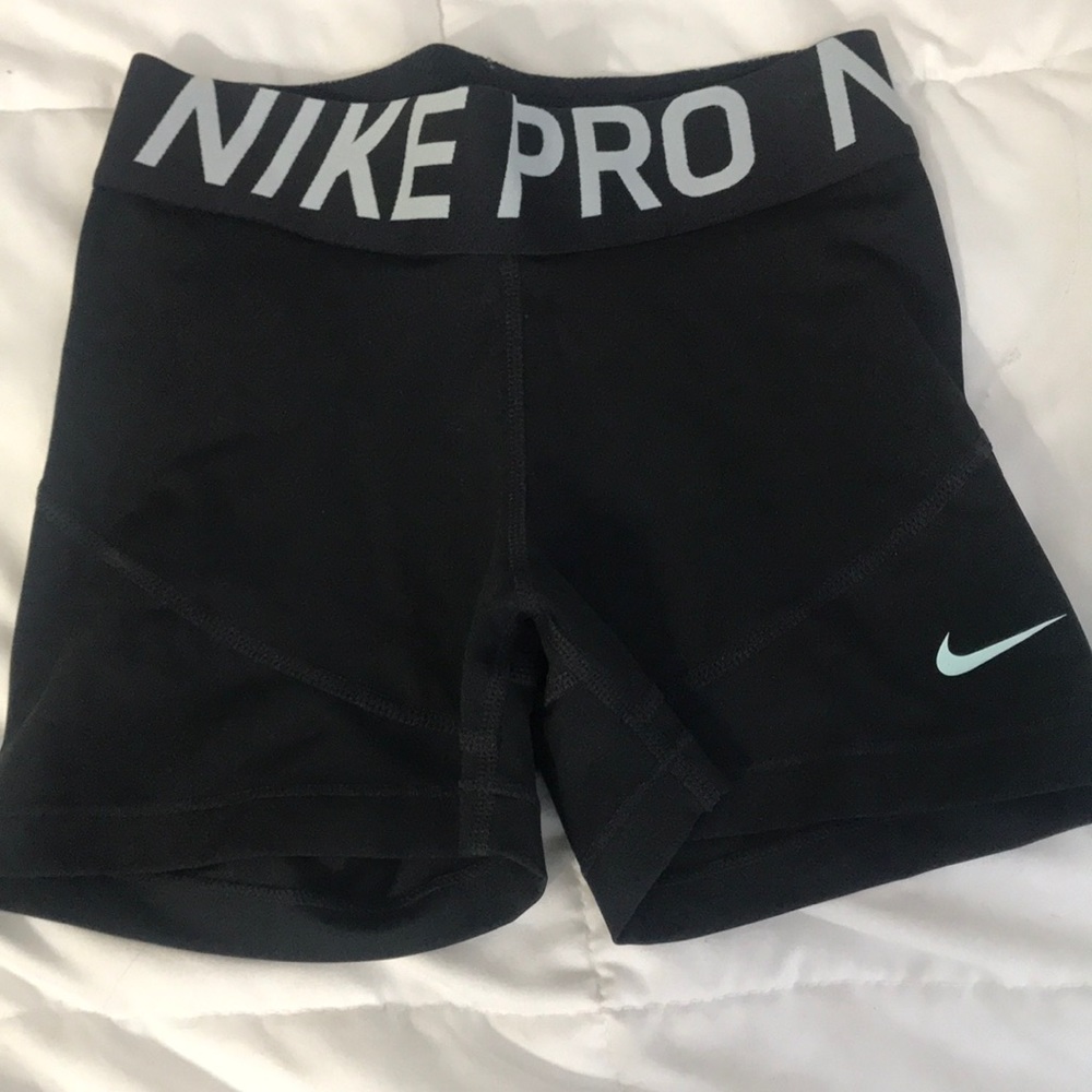 Nike pro workout spandex shorts